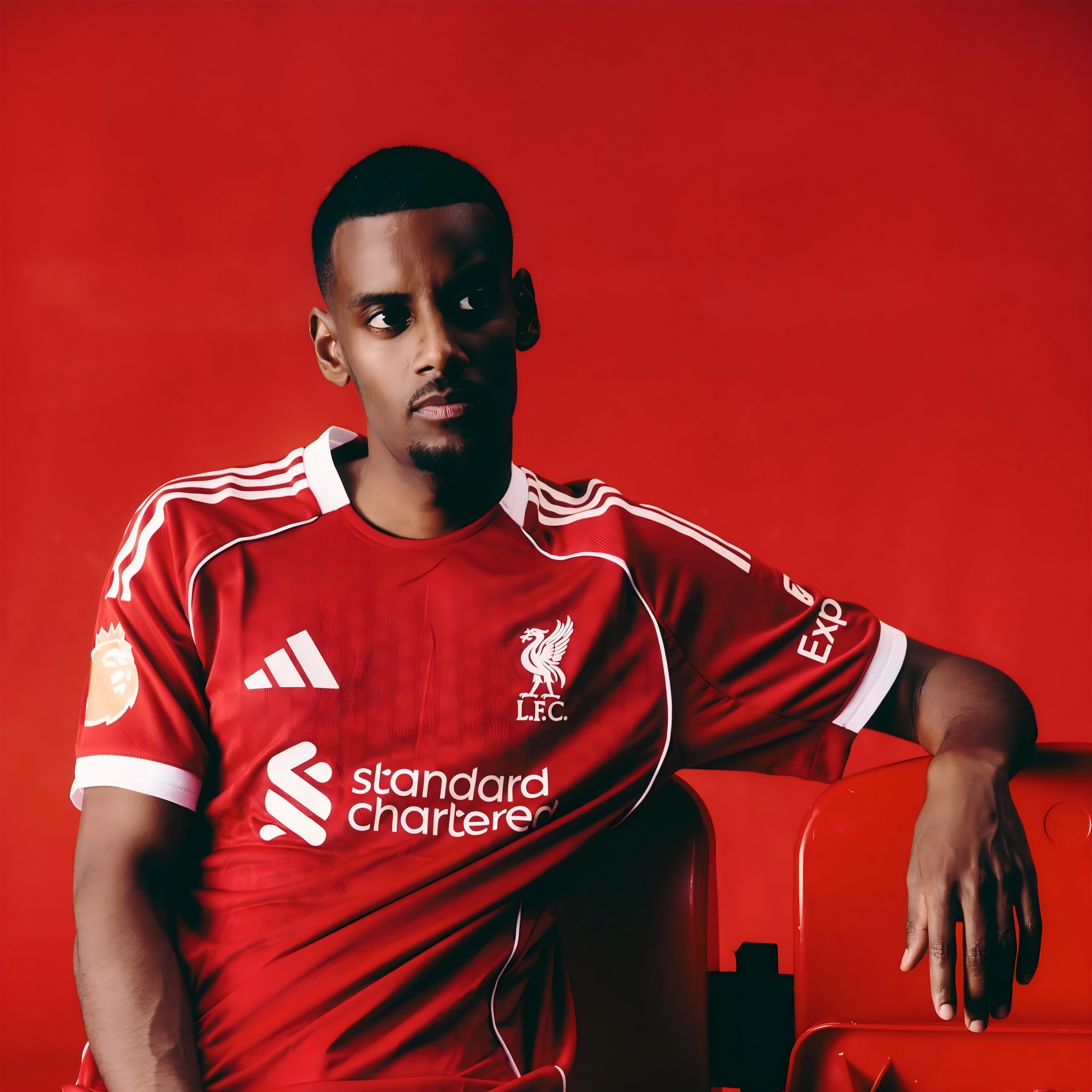 半岛体育网址-TA：利物浦没考虑过巴尔科拉和罗德里戈，他们只要伊萨克