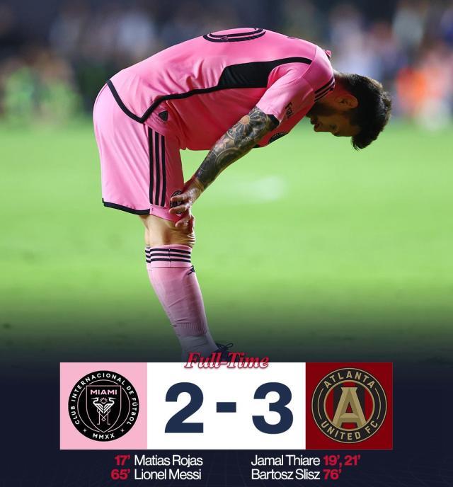 半岛体育-后防挖坑填不上 没冠军只有“黑九”的梅西提前放假