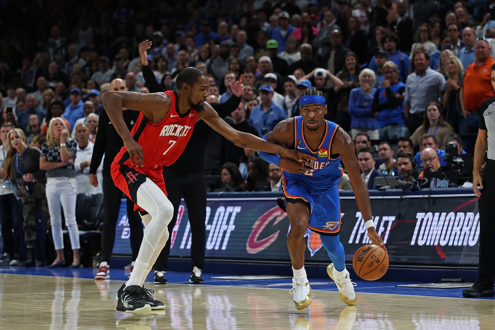 半岛体育-稳定性！亚历山大连续200场得分上双 现存第二长&amp;仅次杜兰特307场